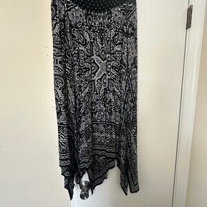 Black and White Patterned Women's Skirt